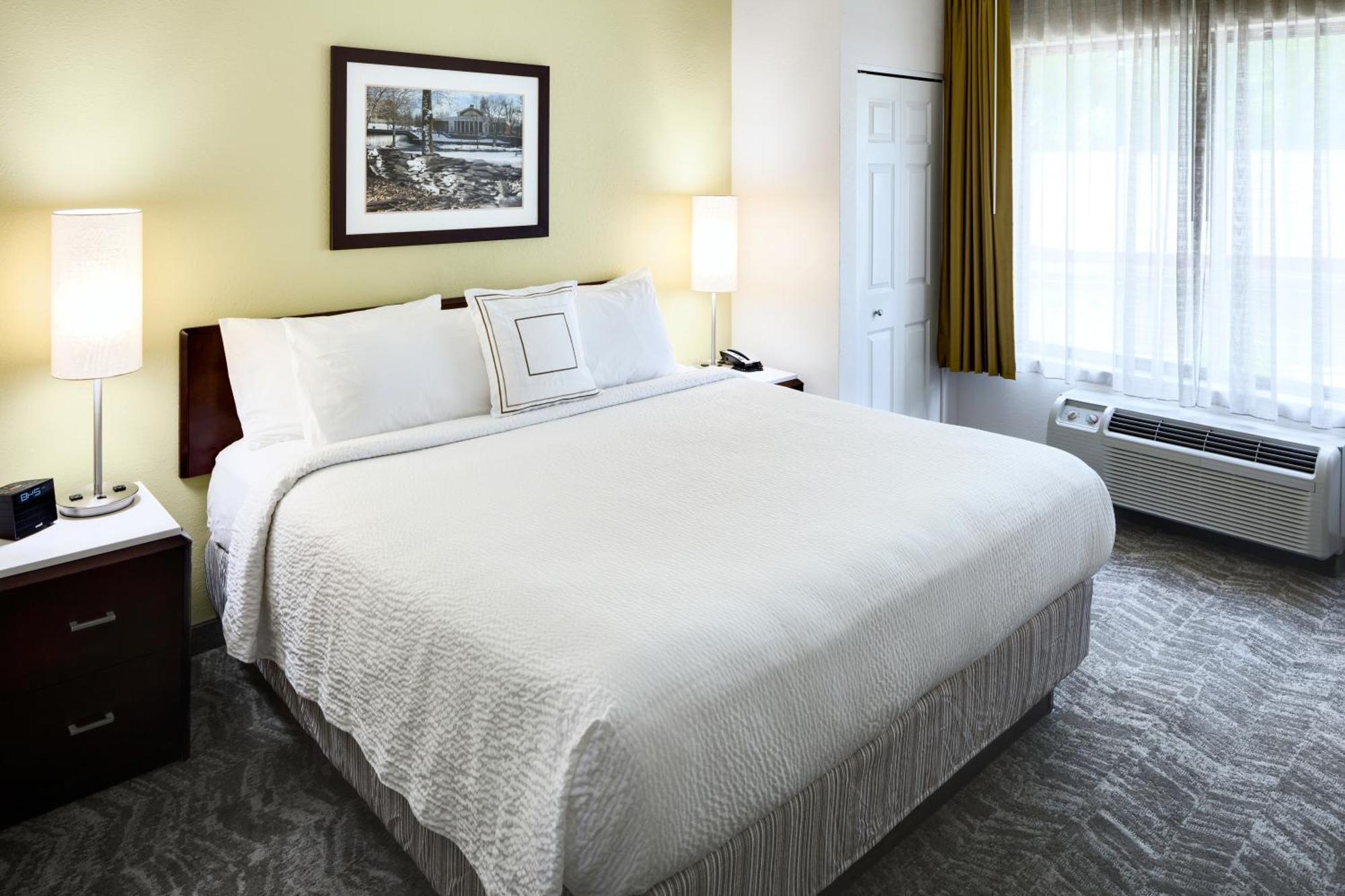 Springhill Suites Мілфорд Екстер'єр фото