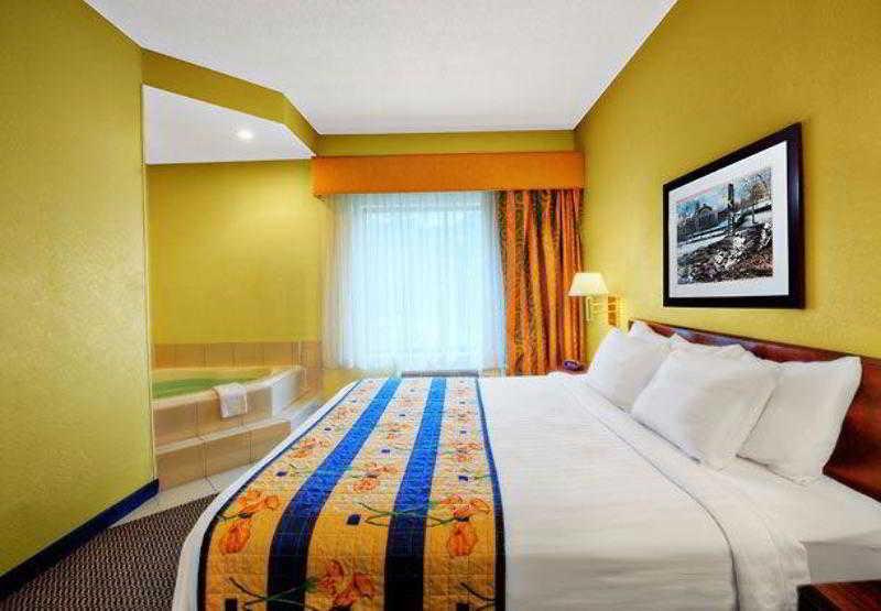 Springhill Suites Мілфорд Номер фото